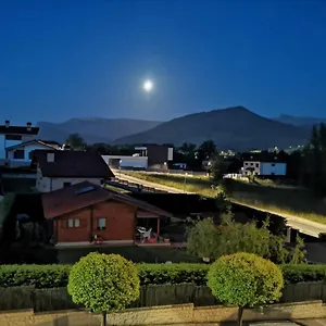 Lurra , Amurrio España