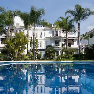 Y Casas Serinamar- Banús, , Marbella España